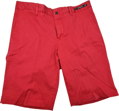 Bermuda uomo PT Torino tinta unita rossi, pantaloncini moda uomo in cotone, vista frontale con dettaglio tessuto.