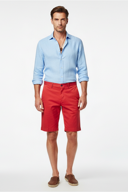 Bermuda uomo PT Torino tinta unita rosso, pantaloncini moda uomo, dettaglio tessuto e vestibilità in primo piano.
