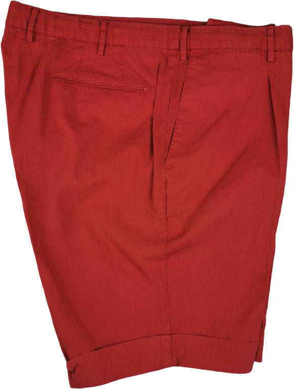 Bermuda uomo PT Torino invecchiato tinta unita colore rosso mattone, pantaloncini moda uomo, dettaglio tessuto e vestibilità