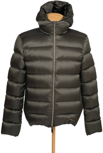 Giubbino uomo RRD in piumino verde, giacca leggera e calda, ideale per l'inverno, in stile casual e moderno.