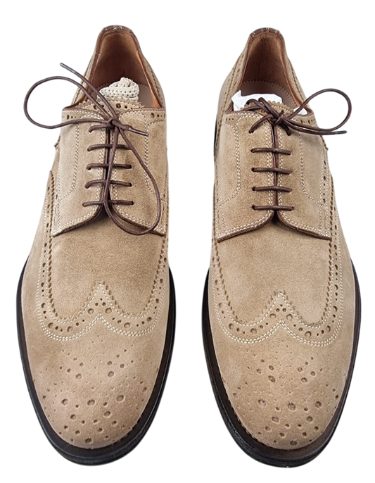 Scarpa uomo Santoni Derby Brogue Rondine in pelle con perforazioni e dettagli eleganti, stile classico e raffinato.