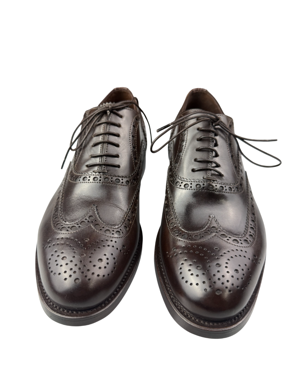 Scarpe uomo Santoni Oxford brogue in pelle marrone scuro, stile stringata, made in Italy, eleganti e di qualità.