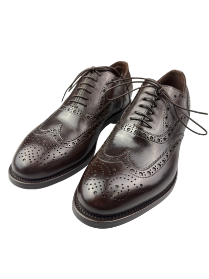 Scarpe uomo Santoni Oxford stringata brogue in pelle marrone scuro, stile classico e artigianale made in Italy