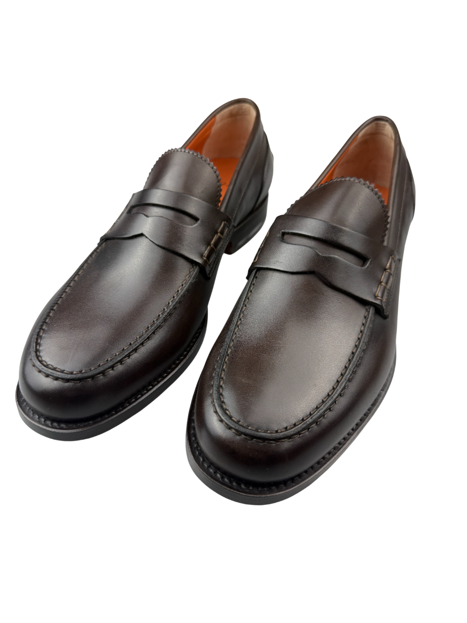 Mocassini uomo Santoni in pelle testa di moro, modello Penny, con design classico e finiture di alta qualità.