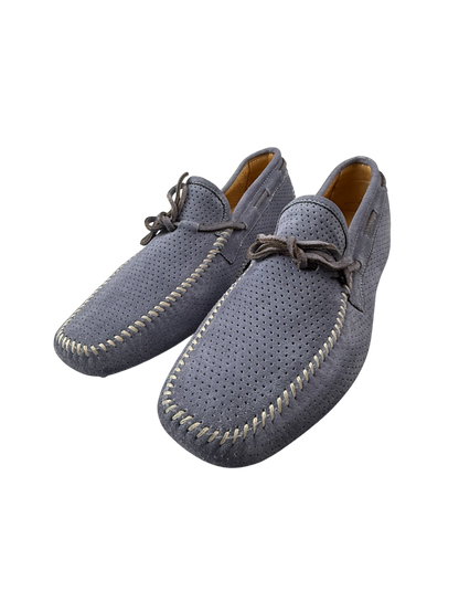 Scarpa uomo Santoni mocassino in pelle, stile elegante con dettaglio raffinato, ideale per look sofisticati.