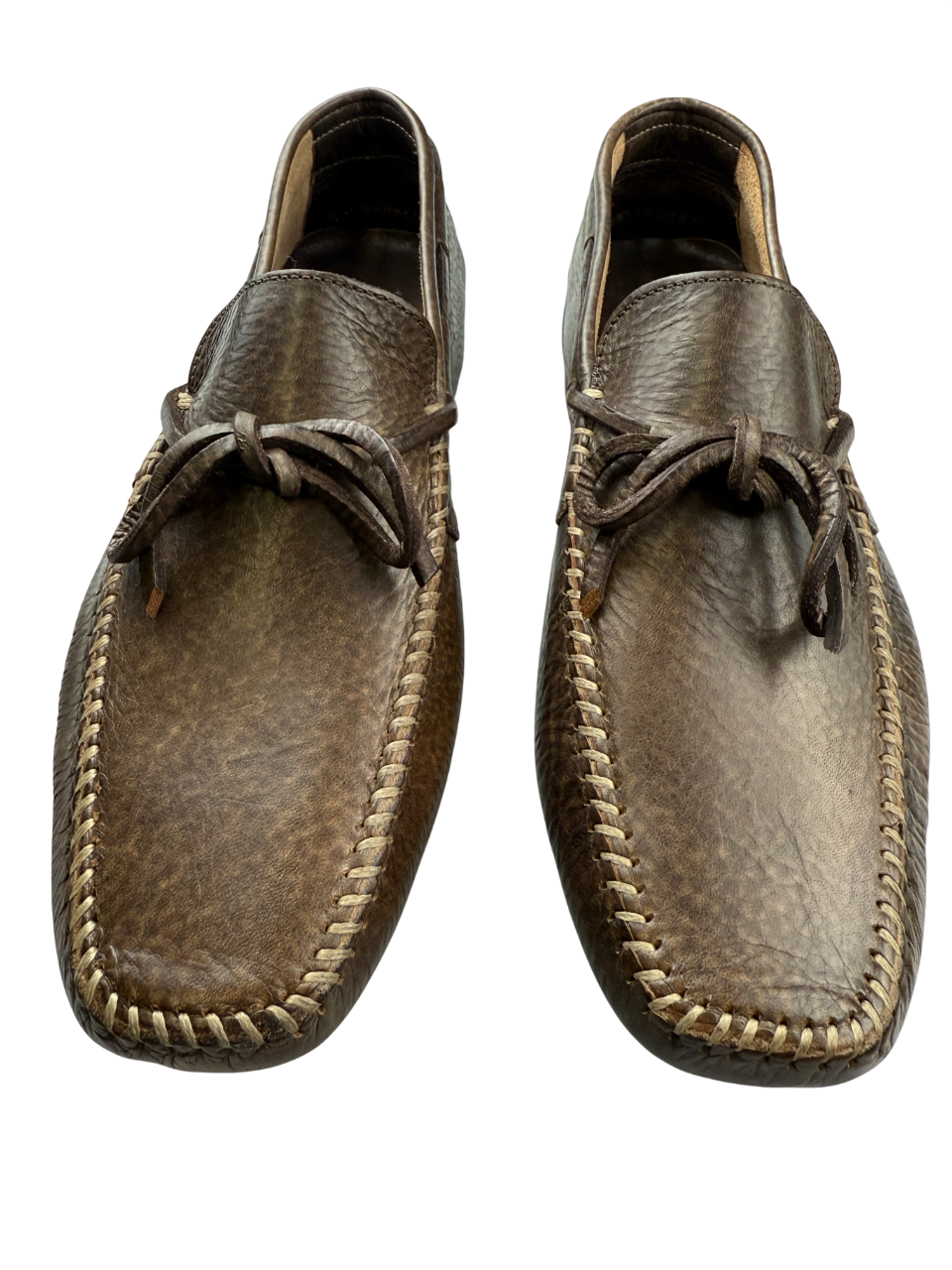 Scarpa uomo Santoni mocassino in pelle color cognac, dettaglio elegante con suola in cuoio e finitura liscia.