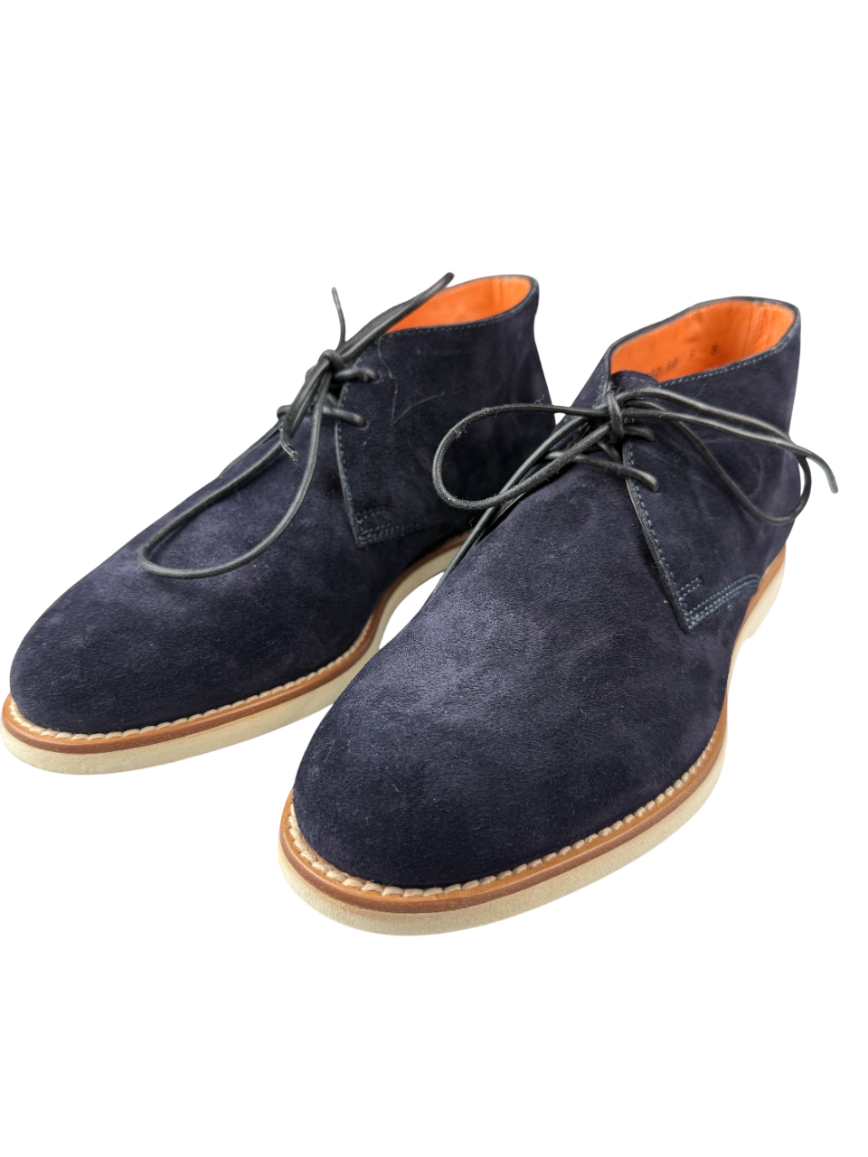 Scarpa uomo Santoni polacchina in pelle marrone, elegante e classica, con dettaglio di cuciture e suola in cuoio.