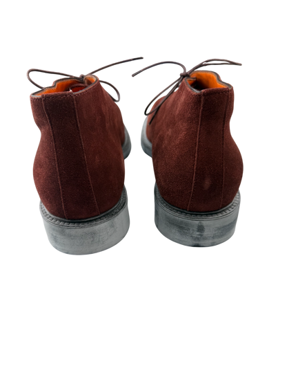 Scarpa uomo Santoni polacchine in pelle nera con dettagli eleganti, modello moda uomo, calzature di alta qualità.