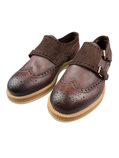 Scarpe uomo Santoni doppia fibbia Brogue in pelle e scamosciato colore testa di moro, stile moda uomo.