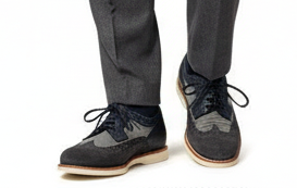 Scarpa uomo Santoni Derby rondine, scarpe stringate basse in blu notte, moda uomo elegante e di alta qualità.