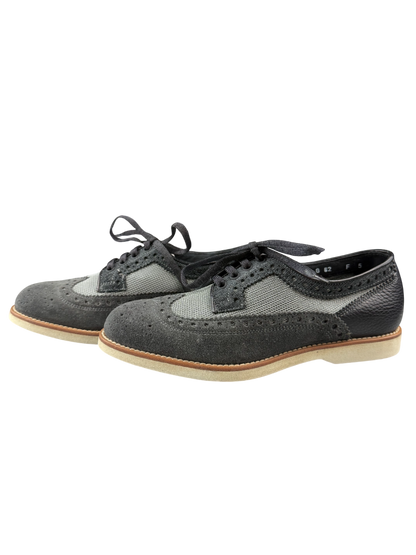 Scarpa uomo Santoni Derby Brogue Rondine in blu, scarpa stringata bassa in stile moda uomo con dettagli eleganti.