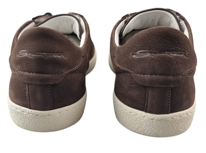 Scarpa uomo Santoni sneaker stringata bassa in pelle, stile moda uomo, colore classico, vista frontale.