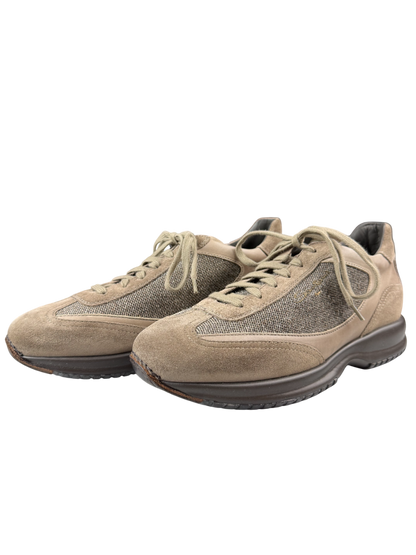 Scarpa uomo Santoni sneakers casual in scamosciato, design elegante e moderno, pronta per uno stile urbano e sofisticato.