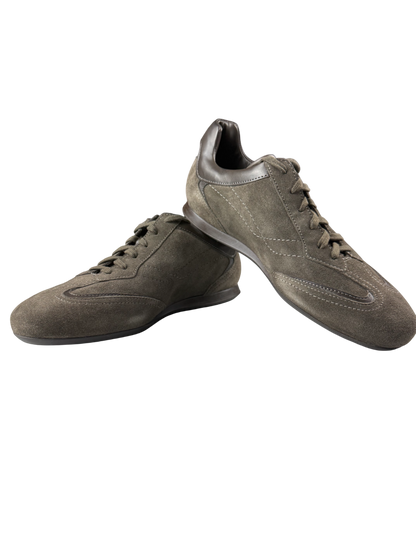 Scarpa sneaker casual uomo Santoni in pelle nera con dettagli in tessuto, stile elegante e sportivo.