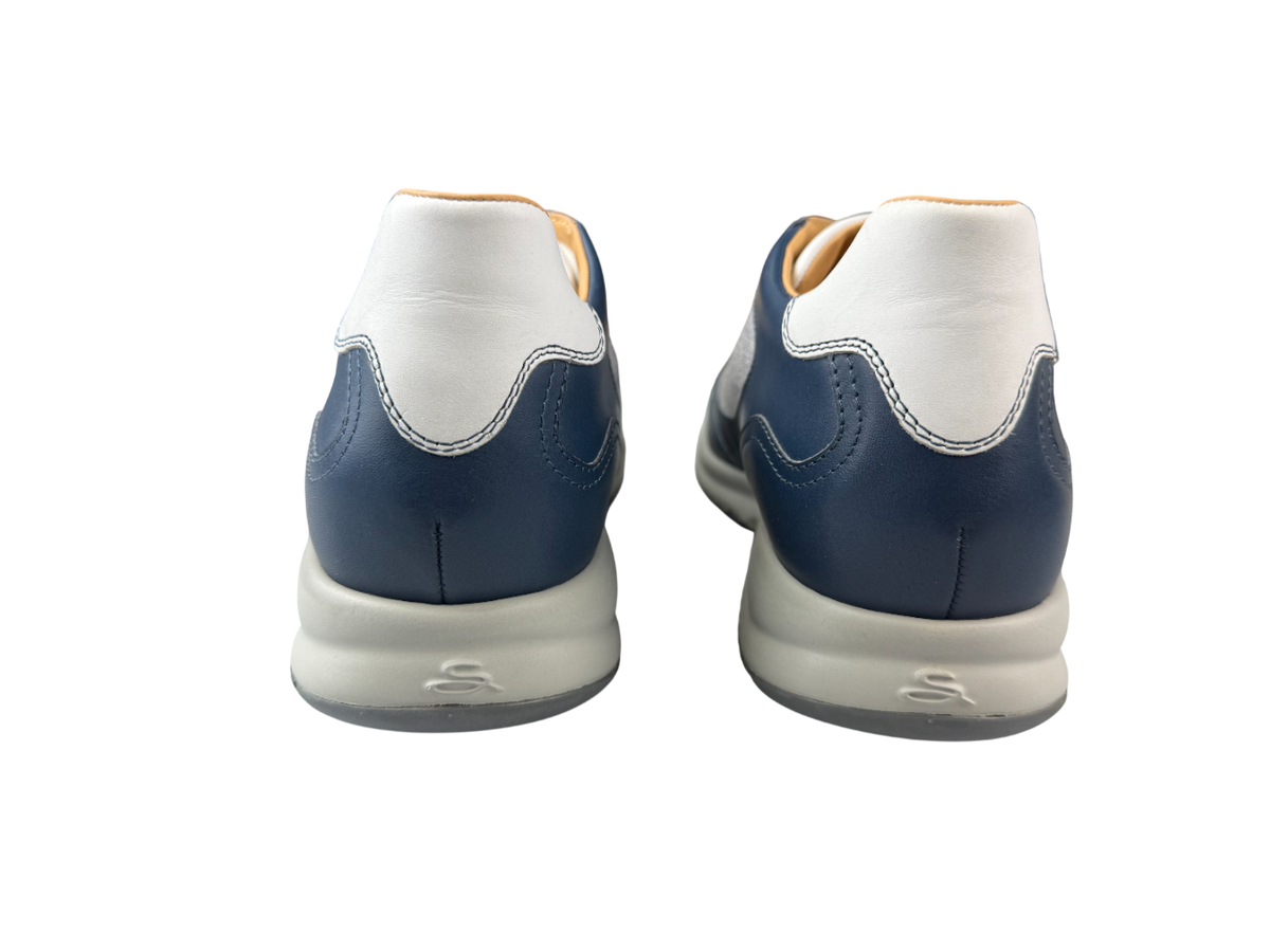 Scarpa uomo Santoni Sneaker casual blu navy in pelle, sneakers sportive di moda fatte in Italia, suola bianca e design elegante
