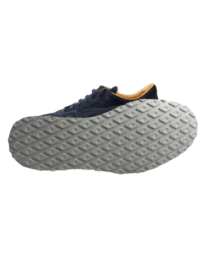 Scarpa uomo Santoni sneaker casual scamosciata blu navy con suola in gomma bianca, stile elegante e confortevole
