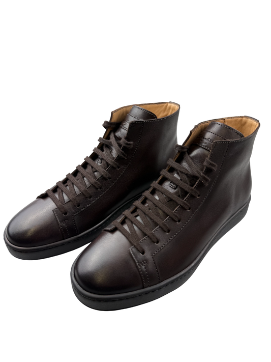 Scarpa Santoni uomo sneaker alta in pelle, elegante e casual, con design moderno e dettagli raffinati.
