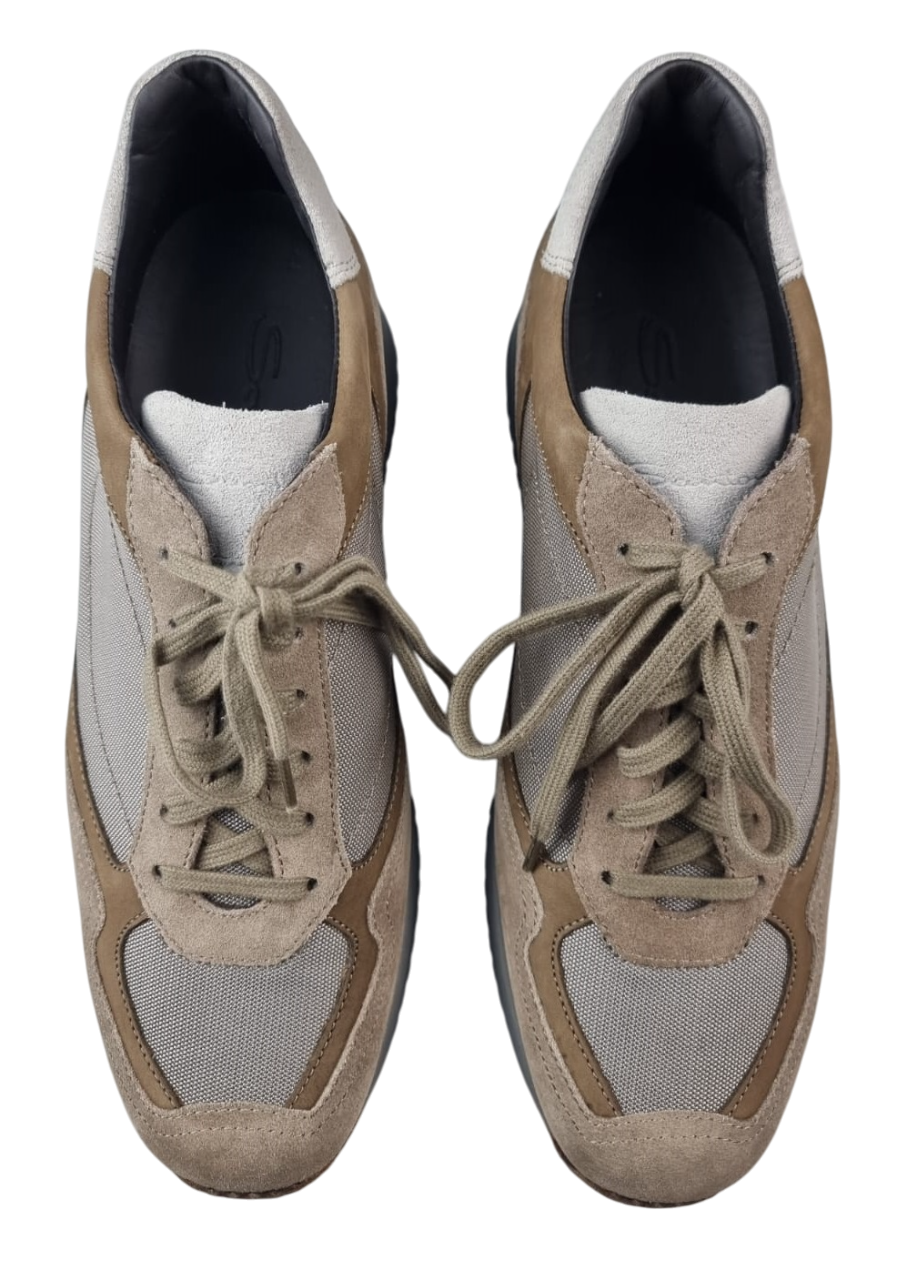 Scarpa uomo Santoni sneaker casual in pelle colorata, dettagli eleganti e suola in gomma, stile moderno e confortevole.
