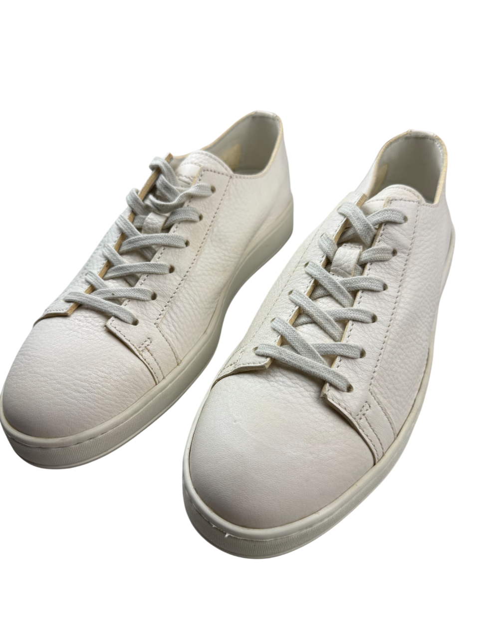 Sneaker casual da uomo Santoni in pelle, scarpa sportiva elegante, modello numero 42, con dettagli in tessuto e suola bianca.