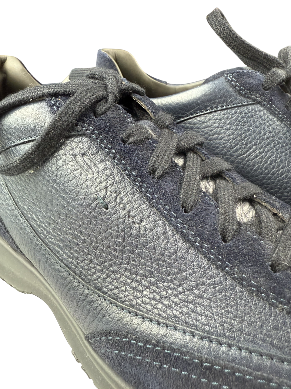 Scarpa uomo Santoni Sneaker blu notte, sneaker casual in pelle con dettagli eleganti, comoda e di stile.