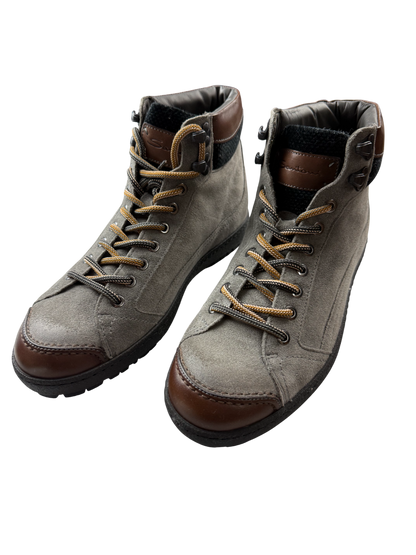 Scarpa uomo Santoni scarponcino stringato in pelle, stile moda, con suola robusta e dettagli eleganti, perfetta per look casual e formali