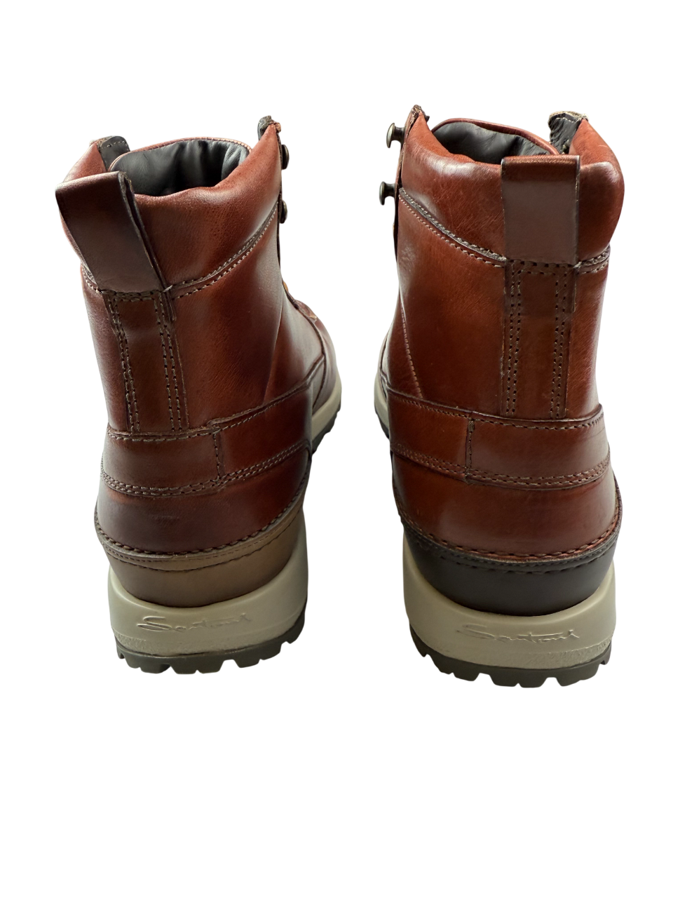 Scarpa uomo Santoni, scarponcino stringato in pelle, stile moda uomo con suola robusta e dettagli eleganti.