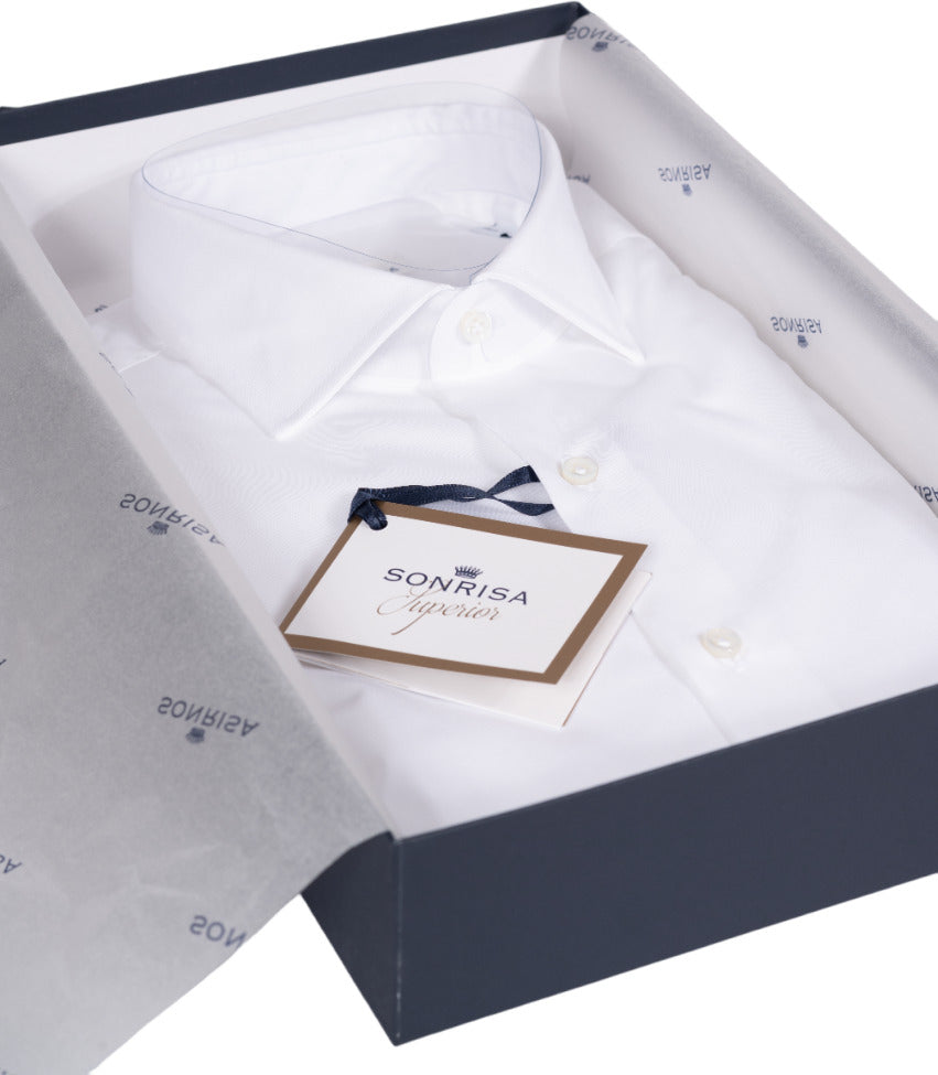 Camicia uomo Sonrisa bianca tinta unita con collo francese, abbigliamento casual moda uomo.