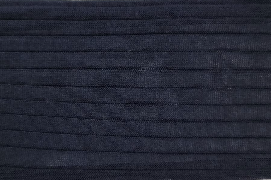 Calze lunghe uomo Timonier blu tinta unita con motivo a coste, realizzate in cotone egiziano 100% per comfort e stile.